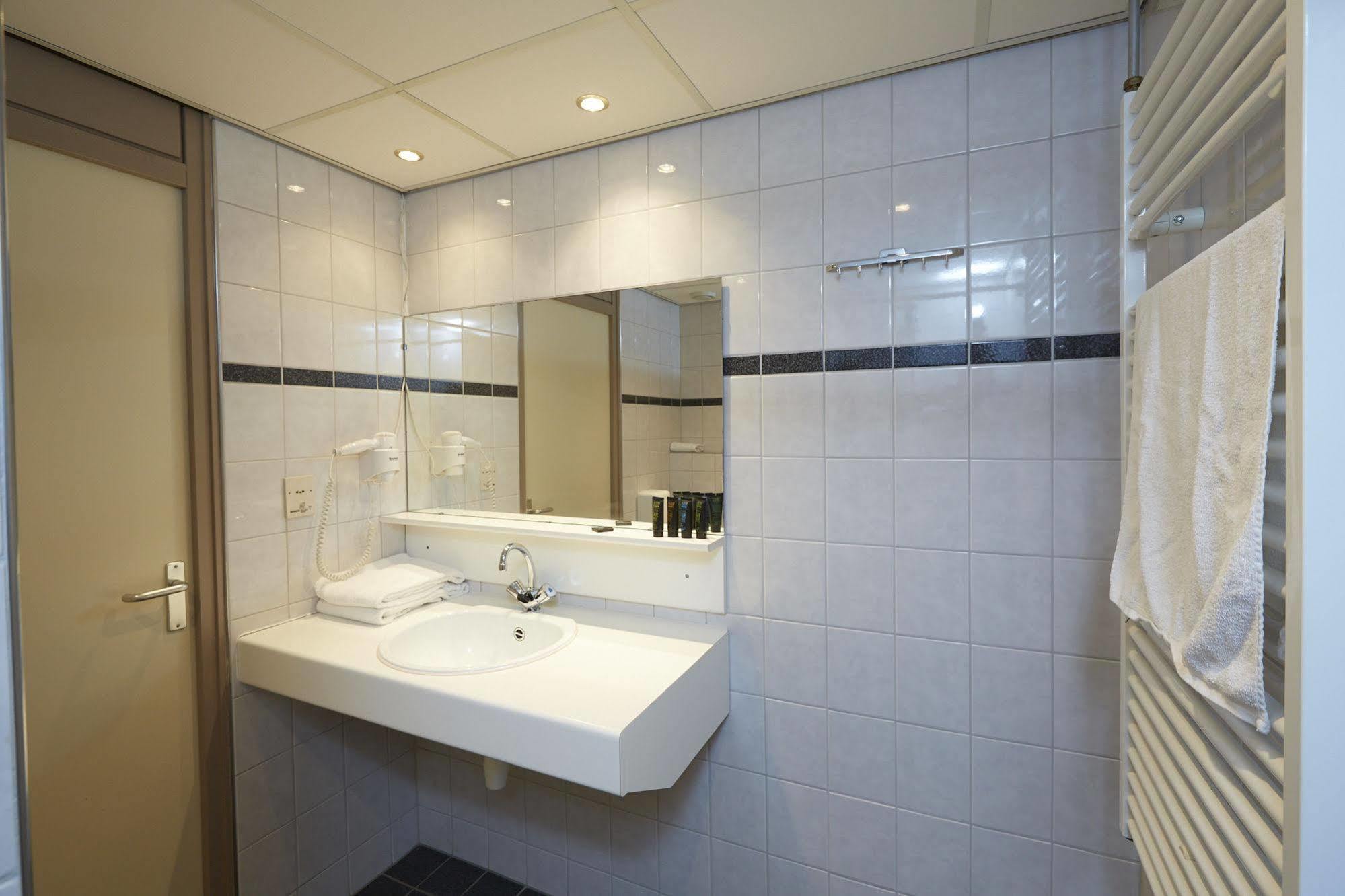 Hotel Zwartewater ซวาร์ตส์เลส ภายนอก รูปภาพ