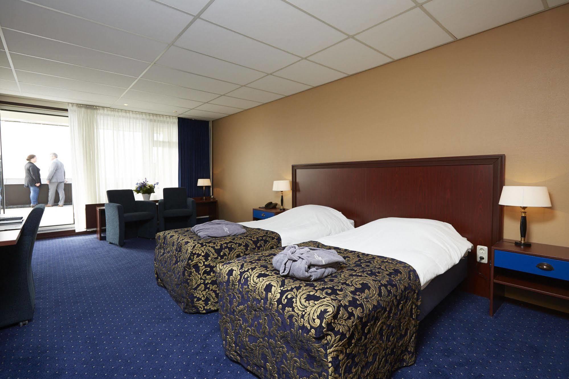 Hotel Zwartewater ซวาร์ตส์เลส ภายนอก รูปภาพ